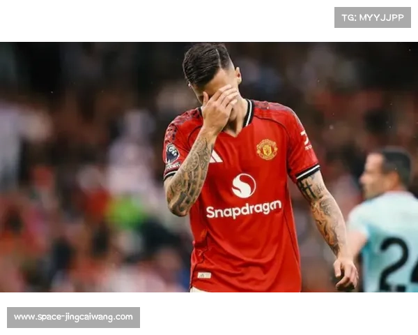 曼联询价拉维亚，伤病问题引担忧